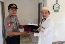 ” Kasat Binmas Kita Berbagi Karena Kita Bagian Dari Mereka ”