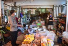 Kapolres Mamuju Utara Bersama Dandim Cek Ketersediaan Sembako Dipasar Smart