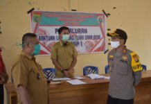 Kapolres Mamuju Utara Pantau Penyaluran BLT-DD Tahap I Didesa Polewali.