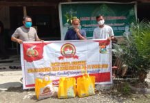 Polsek Sarudu & Sat Intelkam Bagi Sembako Di Pondok Pesantren Jelang Hari Bhayangkara.