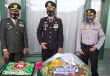 Polres Pasangkayu Beri Kejutan Di HUT TNI Ke-75.