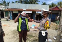 Personil Polres Pasangkayu melaksanakan Operasi Zebra di Jalan Trans Sulawesi Pedanda.