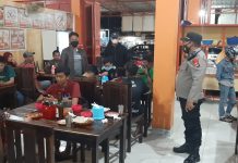 Polres Pasangkayu Edukasi Warga Melalui Maklumat Kapolri.