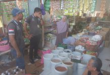Unit Tipiter Sat Reskrim Polres Pasangkayu melaksanakan pengecekan harga Sembako Jelang Bulan Suci Ramadhan.