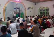 Bhabinkamtibmas Polres Pasangkayu Laksanakan Pengamanan Kegiatan Safari Ramadhan Yang Di Hadiri Bupati Pasangkayu