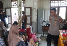 Wakapolres Pasangkayu Memimpin Gelar Jumat Curhat dalam Rangka Pencegahan Penurunan Stunting