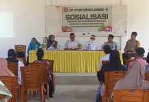 Upaya Menurunkan Angka Stunting, Polsek Baras dan UPT Puskesmas Lariang Lakukan sosialisasi