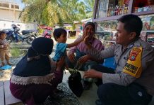 Bhabinkamtibmas Polsek Pasangkayu Kunjungi Rumah Warga Penderita Stunting