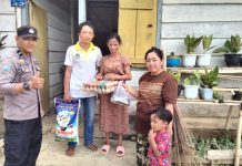 Cegah Stunting, Bhabinkambitmas Polsek Baras Berikan Bantuan Sembako Kepada Ibu Hamil