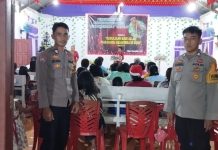 Polsek Sarudu Laksanakan Monitoring Pengamanan Kegiatan Misa Syukur Ibadah Natal di Gereja.