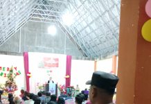 Jelang Natal, Bhabinkamtibmas Polsek Pasangkayu Pengamanan Ibadah di Gereja Jemaat Elim