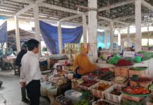 Unit Tipiter Sat Reskrim Polres Pasangkayu Lakukan Pengecekan Harga Bapok Jelang Natal Dan Tahun Baru