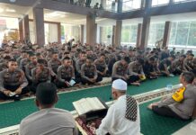 Menyongsong Tahun Baru 2024, Lewat Binrohtal Wakapolda Sulbar Ajak Seluruh Personel Jadi Pribadi Lebih Baik