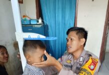 Untuk Terus Menekan angka Stunting, Bhabinkamtibmas Polsek Bambalamotu Melakukan Hal ini.
