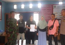 Akibat Media Sosial, Bhabinkamtibmas Lakukan Problem Solving Selesaikan Masalah Warga Binaannya.