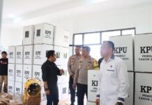 Pamatwil OMB Polda Sulbar Kunjungi Kantor KPU dan Bawaslu Serta Pantau Gudang Logistik Pemilu di Kab. Pasangkayu.