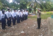 Police Goes To School, Unit Kamsel Sat Lantas Polres Pasangkayu Sosialisasi Tertib Berlalu Lintas di SMP N 4 Pasangkayu