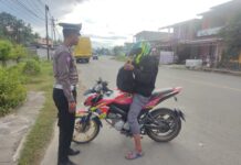 Wujud Pelayanan Masyarakat, Sat Lantas Polres Pasangkayu Rutin Pengaturan Jelang Berbuka Puasa