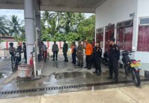 Patroli Dialogis, Personel Pos Terpadu Bundaran Smart Ops Ketupat Marano 2024 Polres Pasangkayu Sambangi SPBU