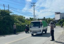 Ciptakan Arus Lalin Yang Aman Satgas Kamseltibcarlantas Ops Ketupat Polres Pasangkayu Pengaturan Urai Kemacetan