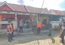 Cegah Kriminalitas, Personel Pos Terpadu Ops Ketupat Polres Pasangkayu Tingkatkan Patroli Ke Perahan Yang Ditinggal Mudik.