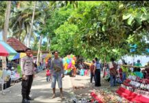 Libur Pasca Lebaran, Polsek Bambalamotu Tingkatkan Patroli Ke Objek Wisata Pantai Koa-koa