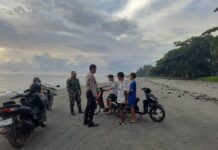 Polsek Baras Pos Pam Salukaili Lakukan Patroli Daerah Rawan Balap Liar di Sepanjang Pantai.