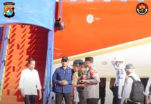 Kapolda Sulbar Bersama Forkopimda Berikan Sambutan Hangat Kedatangan Presiden di Bandara Tampa Padang