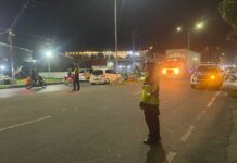 Beri Keamanan Dan Kenyamanan Di Malam Minggu, Sat Lantas Polres Pasangkayu Laksanakan Blue Light Patrol