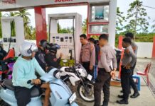 Patroli Dialogis Sat Samapta Polres Pasangkayu Sampaikan Pesan Kamtibmas dengan Humanis Kepada Masyarakat