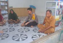 Terjadi Kesalah Pahaman Antar Warga Binaannya Bhabinkamtibmas Polsek Bambalamotu Selseaikan Masalah Dengan Kekeluargaan