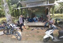 Bhabinkamtibmas himbau warga antisipasi pencurian hewan jelang hari raya idul Adha