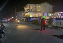 Personil Satlantas Polres Pasangkayu Laksanakan Pengamanan Nobar Kualifikasi Piala Dunia.