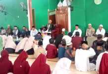 Bhabinkamtibmas Polsek Baras Hadiri Pengajian Akbar FKUI Sebabula.