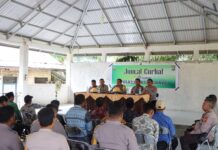 Jumat Curhat : Kapolres Pasangkayu Dengarkan Langsung Aspirasi Masyarakat