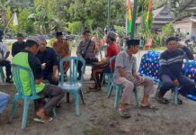 Bhabinkamtibmas Polsek Bambalamotu Kawal Pemakaman Jenazah Warga Binaan