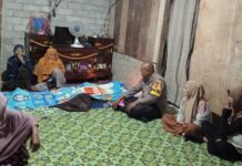 Bhabinkamtibmas Polsek Baras Sambangi Warga Korban Kecelakaan Kerja