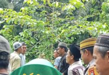 Bentuk Kepedulian, Bhabinkamtibmas Polsek Sarudu Melayat Kerumah Warga Binaan Yang meninggal Dunia