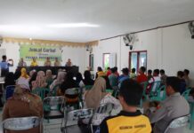 Gelar Jumat Curhat, Kapolres Pasangkayu Dengarkan Keluhan Masyarakat