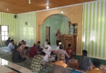 Safari Jumat, Kapolsek Bambalamotu Ajak Jamaah Wujudkan Pilkada Damai