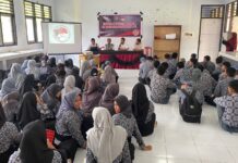 Sat Res Narkoba Wanti Siswa SMA Neg. 1 Bambalamotu Antisipasi Narkoba Masuk Lingkungan Sekolah.