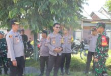 Pamatwil Polda Sulbar bersama Kapolres Pasangkayu dan Dandim 1427/Pasangkayu Kunjungi TPS Pilkada 2024
