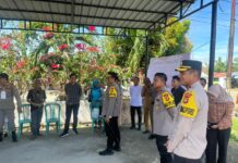Kapolres Pasangkayu Pantau Langsung Pemungutan Suara Ulang di TPS 002 Kelurahan Pasangkayu