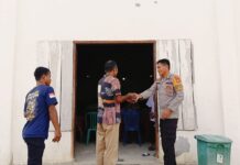 Rangkaian Natal dan Tahun Baru, Bhabinkamtibmas Polsek Bhambalamotu Pengamanan Ibadah di Gereja