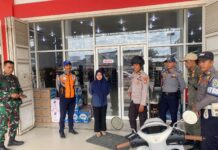 Operasi Lilin 2024, Personel Pos Terpadu Bundaran Smart Polres Pasangkayu Lakukan Patroli Dialogis