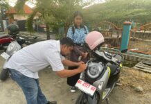 Sat Res Narkoba Pasangkayu Edukasi Pelajar Lewat Stiker Bicara.