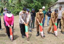 Dukung Ketahanan Pangan Kapolres Pasangkayu ikuti Penanaman Jagung Satu Juta Hektar Secara Virtual Di Desa Ako.
