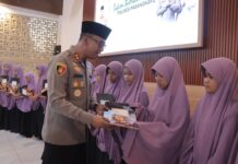 Buka Puasa Bersama Kapolres Pasangkayu Beri Santunan Kepada Anak Yatim