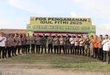 Kapolres Pasangkayu Kunjungi Pos Pengamanan Dan Terpadu Operasi Ketupat Marano 2025, Beri Motivasi ke Anggota.