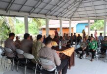 Momen Lebaran, Polres Pasangkayu Gelar “Jumat Curhat Bersama Warga Kotaraya